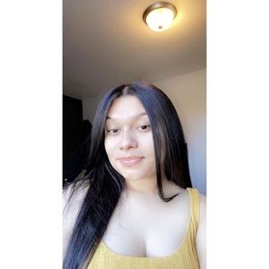 Meet your Posher, Yoselin